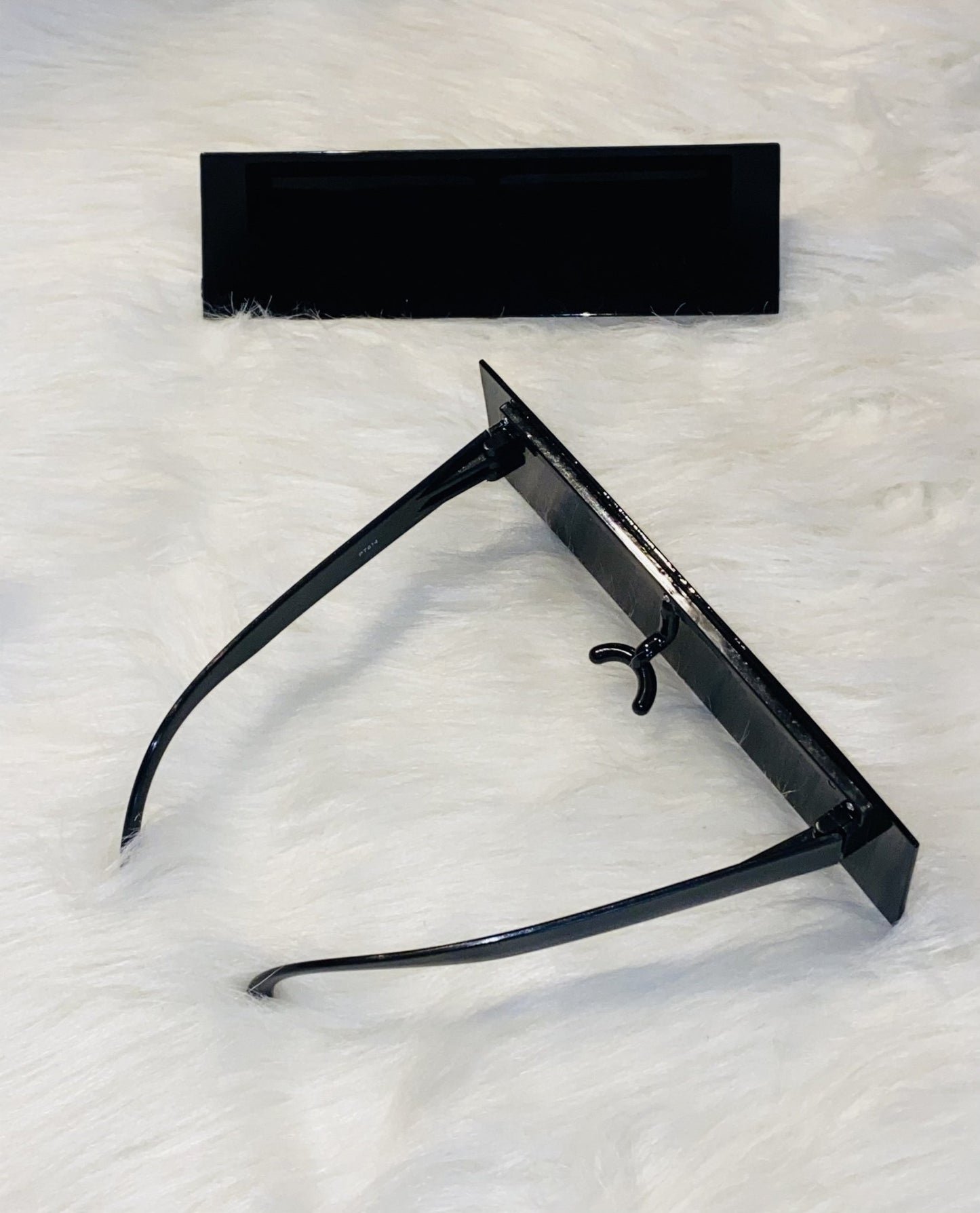 Censor Bar - BeauTiseā Boutique
